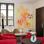 Le Pastel Hotel