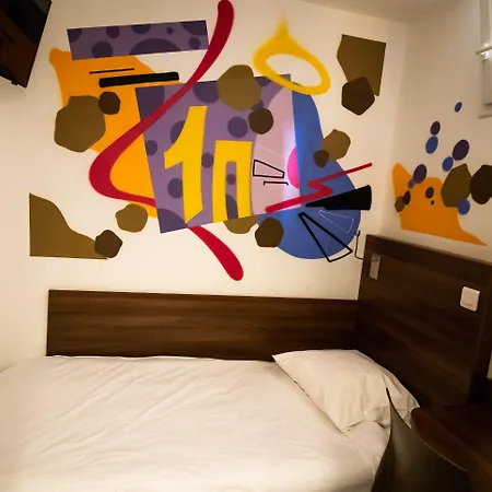 Le Pastel Hotel 2*