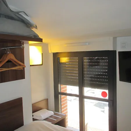 Hotell Le Pastel 2*