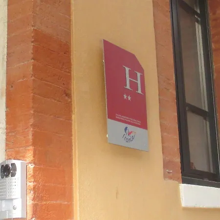 帕斯特尔酒店 2*