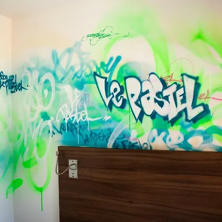 Отель Le Pastel 2*