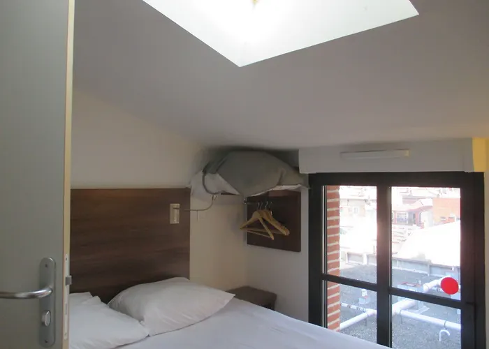 Отель Le Pastel Тулуза